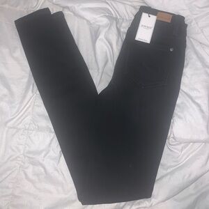 Judy blue skinny jeans size 26 NWT